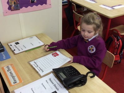Leah receptionist